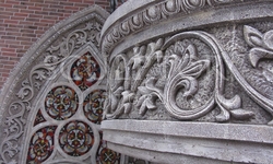 Gotycki portal, gotycki balkon